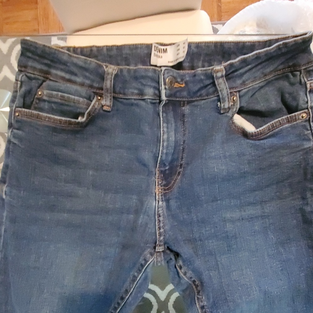Jean's - Picture 2 of 3